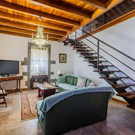 Charming Villa *